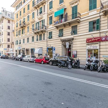 Il Mondo In Una Stanza Genoa Luaran gambar