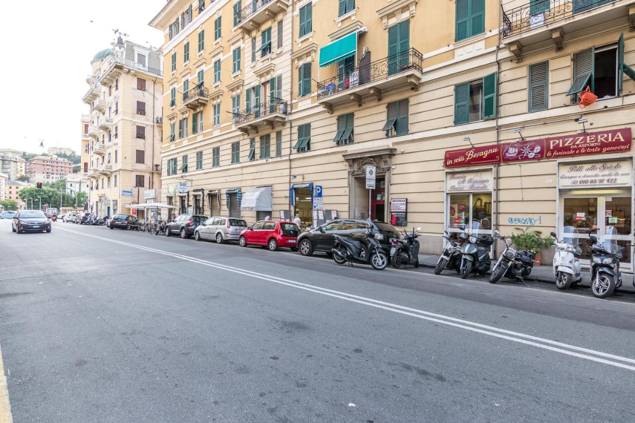 Il Mondo In Una Stanza Genoa Luaran gambar
